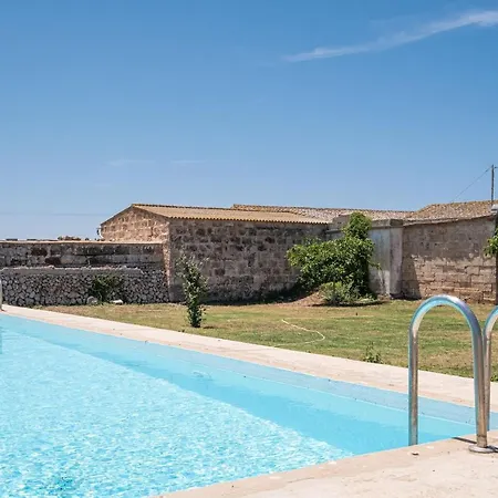 Villa Lloc De Monges *